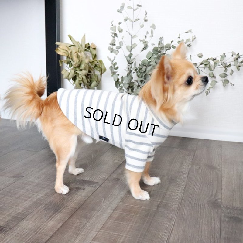 画像2: 【再販売】ボーダーハイネックカットソー（グレー×生成り） (2)