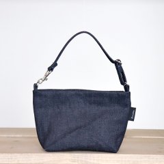 デニムのマナーポーチ（インディゴ×タグ）