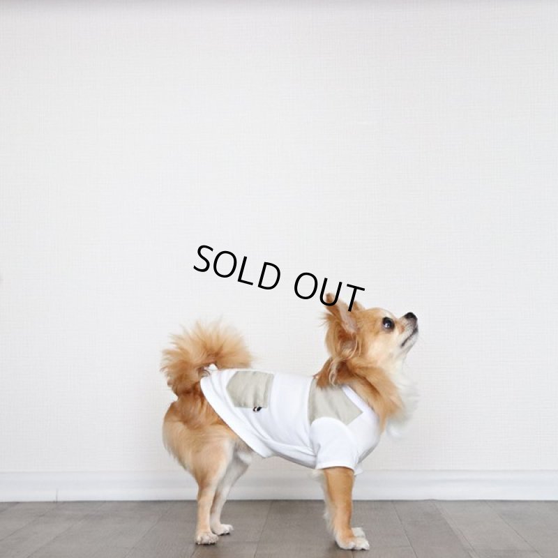 画像2: 異素材ミックストップス　ポケットデザイン（ベージュ×ホワイト） (2)